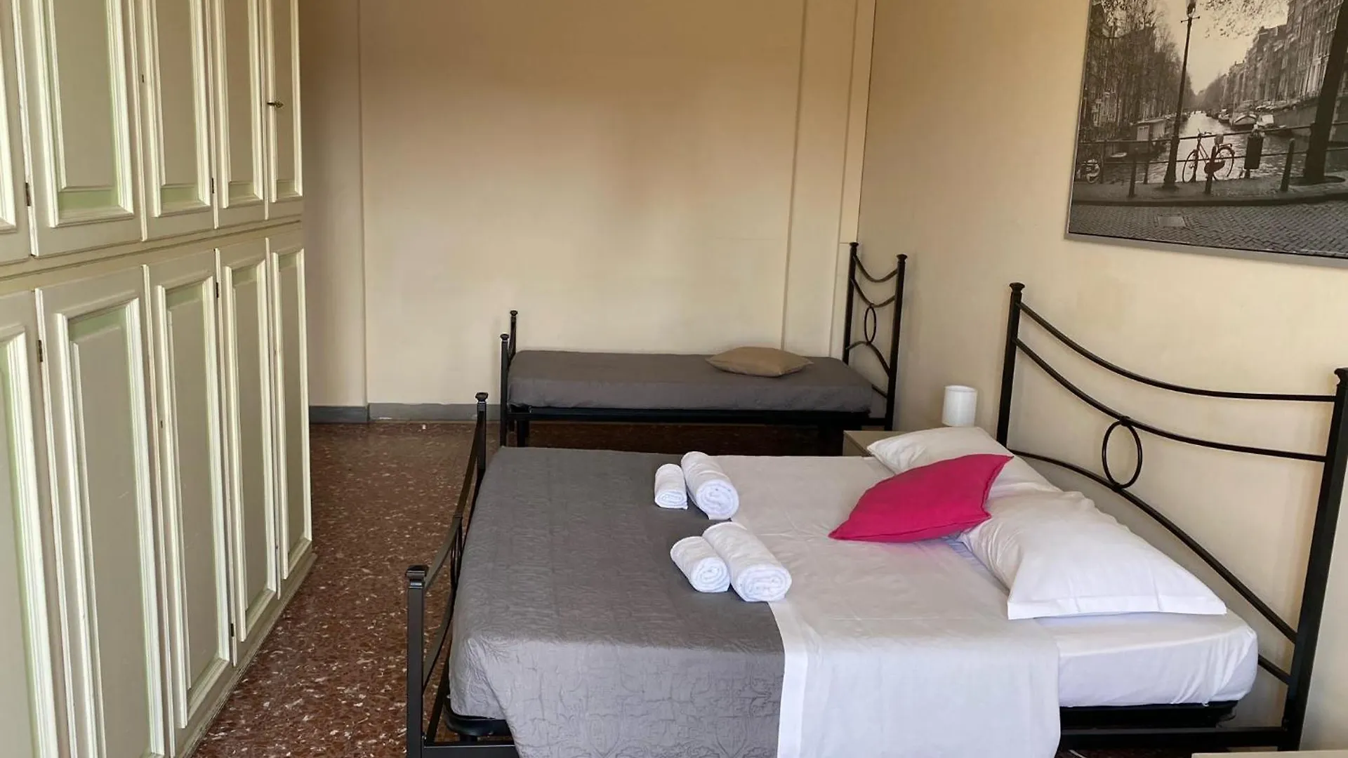 You & Me Bed & Breakfast Pisa بيت ضيافة