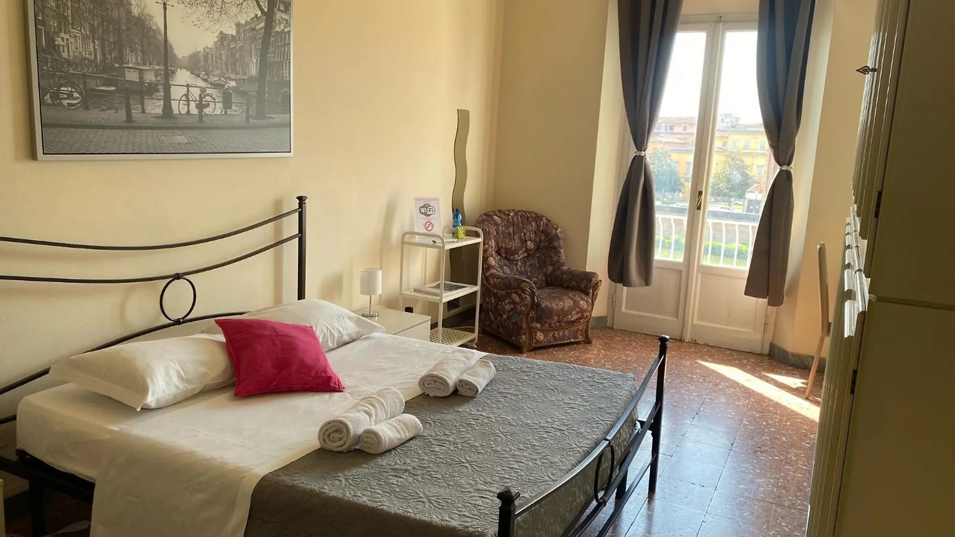 You & Me Bed & Breakfast Pisa 0*,  إيطاليا